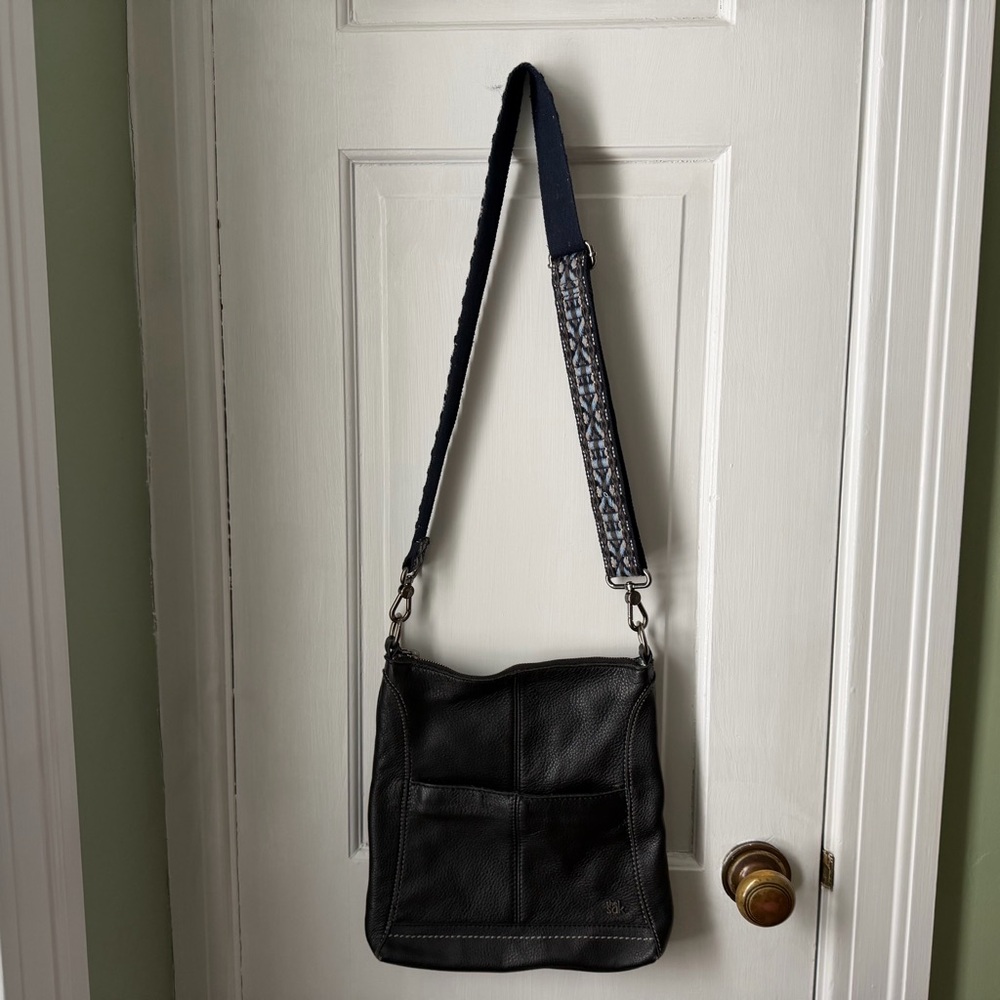 The Sak Black Pebbled Signature  Leather Crossbody Bag Vintage - Picture 3 of 5